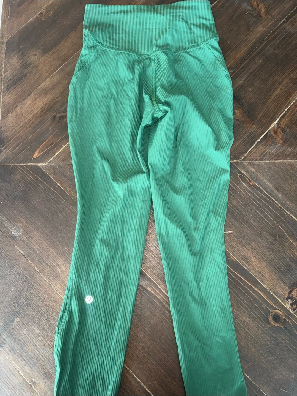 Lululemon Base Pace High-Rise Ribbed Tight 25"
Everglade Green Size 4 - Picture 6 of 9
